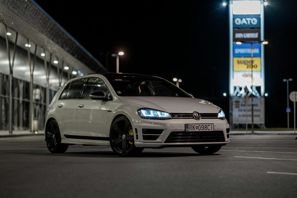 Unveiling the Best Job Opportunities in Slovakia: Insights from Industry Giants like Kia and Volkswagen - Melhores oportunidade de emprego na Eslováquia