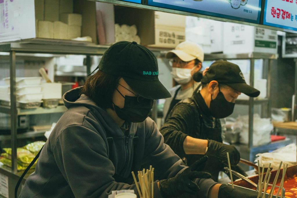 Navigating the Job Market: Opportunities at Leading Estonian Companies like Eesti Energia and Ericsson - Melhores oportunidade de emprego na Estônia