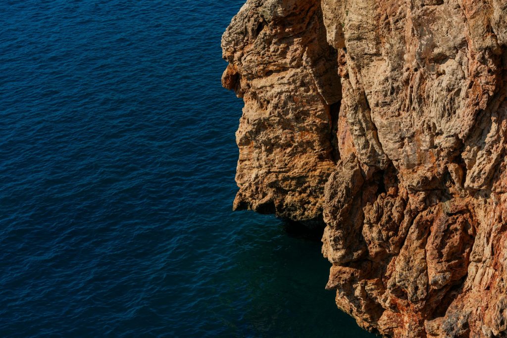 Navigating the Future: How TotalEnergies is Shaping Employment Opportunities in Greece - Emprego em empresa global na Grécia: TotalEnergies abre oportunidades